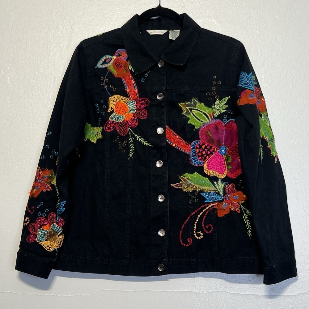 LAURA ASHLEY Black Denim Floral Embroidered Colorful Sz M Artsy Boho Art Teacher